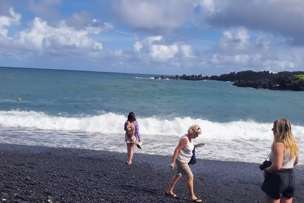 Waiʻānapanapa State Park